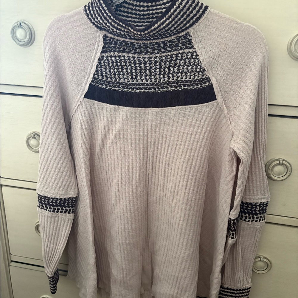 Free People Knit Sweater with chocolate brown trim S
